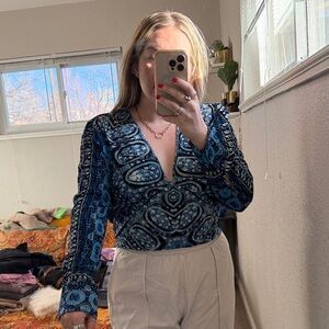 Free People Blue Paisley V-Neck Long Sleeve Women's Top